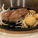 イノウエステーキハンバーグレストラン - 