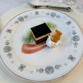 Restaurant Bordeaux - Aussie Tenderloin Lunch Course, JPY 3,520 (Includes rice, salad, soup, dessert, and coffee)