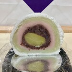 玉英堂彦九郎 - 「玉万（税込￥750）」のアップ（カット後）…