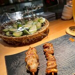 炭火焼き鳥 鶏尽 - せせりと皮