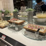 ヘルシービュッフェ アマム - おつまみな前菜も