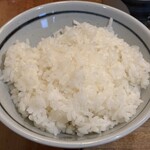 やき鳥 宮川 - ご飯は量があるので、オーダー時に少な目をコールする人も