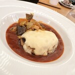 飛行船スタイル 南條 - トマトソースのチーズハンバーグ