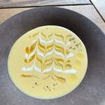 curation - かぼちゃのスープ