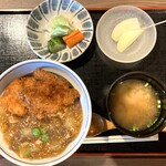 牛なべ 入間 - ミックス丼
