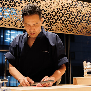 既存の概念にとらわれない創作料理をコースでご提供。