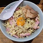 限界を超えろ - 【限定】カルボナーラ＋豚1枚　ニンニク　1300円