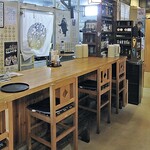 華のれん - カウンター席