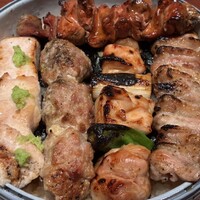伊勢廣 京橋本店 - やきとり丼の5本丼　税込み2800円
