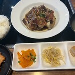 韓国式 ドゥンチョン しゃぶしゃぶ - 