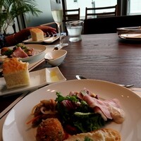 THE TERRACE yokohama marine tower - 前菜盛り合わせ。ボリューム満点✨