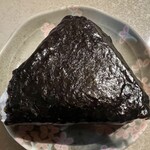 LAWSON - 料理写真:北海道内空港限定おにぎり(たらこ・鮭・昆布)