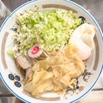 中華そば みたか - ワンタンメン油そば（こまネギ増し）　半熟卵付き