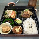 ニューシャルムピアタウン - 料理写真:本日のランチ 和風ハンバーグ