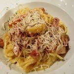 ベーコンのカルボナーラ　レモン風味1,050円