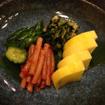 Sushi No Chouzaburou - つけもの盛合せ500円