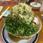 ラーメン専門 明日香 - なんじゃこりゃ(^^;;