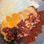 ゆうたく - みそロースカツ定食(ライス小盛、キャベツ少なめ)