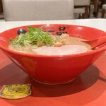 天下一品 - 中華そばこってり並　920円(税込)   ※横からも