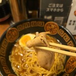 王龍ラーメン - チャーシューリフト✨