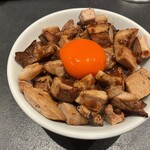 らーめん飛粋 - マキシマムたまごの肉玉丼