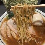 らーめん飛粋 - 麺リフト