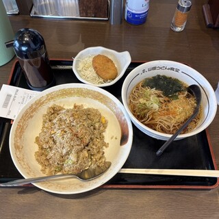 口コミ一覧 : 山田うどん 和光北インター店 - 西高島平/うどん [食べログ]