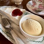 ティーハウス リーベ - レアチーズケーキ&アイスクリーム、コーヒーゼリー