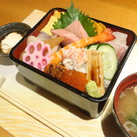 すし 堺 - 【平日ランチ】海宝重（小鉢，お椀付き）※中とろ・たい・あなご・車えび・かんぱち・ かに・いくら・うに・数の子・ほたて・あじ