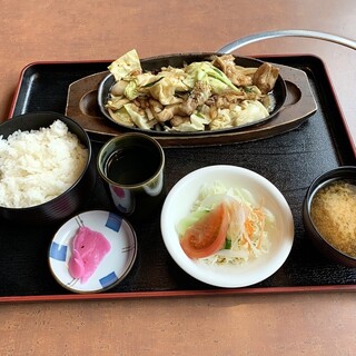 焼肉てっちゃん - 料理写真:◉ もつ焼き定食 ¥900-