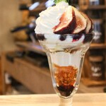TERAKADO COFFEE - 【2025.09】いちじくのパフェ(税込1,800円)
