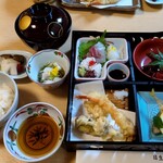 日生割烹 上内 - 松花堂弁当