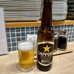 立呑 またた灯 - サッポロ黒ラベル小瓶スタート