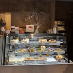 ペチカスケマサコーヒー - ショーケースの中のケーキたち
