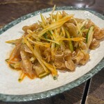 中国厨房 祝 - 豚耳とネギの和え物