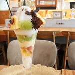 カフェ・ド・リオン パレット - 【2025.09】2025年ハロウィンパフェ(税込2,838円)