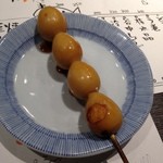 小川の魚 - ウナギの玉子