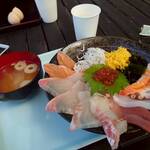 うおたけ鮮魚店やけんど 海鮮どんや - 