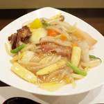 藤吉 - すっぽんスープのあんかけ焼ソバ(1100円・外税)