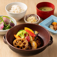 季節野菜のデミ味噌 豆腐つくねハンバーグ