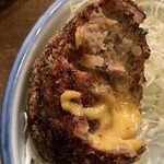 牡蠣と燻屋かつを - チーズメンチカツでした