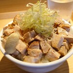 Ramen Rouge - 肉ごはん