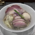 宍道湖しじみ中華蕎麦 琥珀 池袋店 - 
