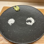 鮨おばな - 満月と塩と新月の塩