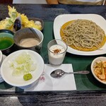 Oiwake Soba Takumi Kikori Teuchi Soba Kaoriya Hatsuchishiniwaten - Ａセット