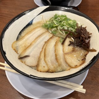 口コミ一覧 : 無限替麺 麺喰屋 - 十三/ラーメン [食べログ]