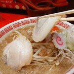 銀座紫龍改 - 濃厚黒背脂らーめんのチャーシュー