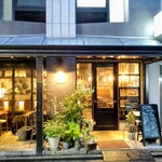 ELMO - 洒落た店構え