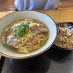 沖縄そば まるかみ - 