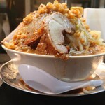 オノ二郎 - オノ二郎(並) 野菜マシ,アブラマシ,にんにくマシ (税込)1,100円 ※正面から② (2025.09.30)